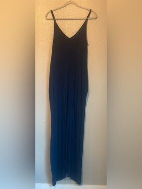 lovestitch Navy V-Neck Spaghetti Strap Maxi Dress